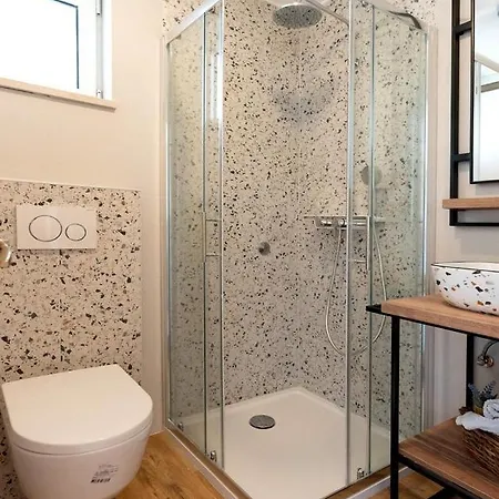 بيت للعطل Seaside Family Friendly House With A Swimming Pool Rogoznica - 21120 *