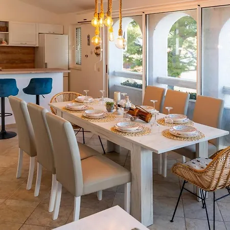 بيت للعطل Seaside Family Friendly House With A Swimming Pool Rogoznica - 21120