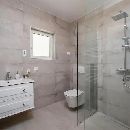 Seaside Family Friendly House With A Swimming Pool Sparadici, - 24200 * Sibenik