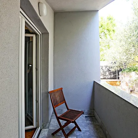Seaside Family Friendly House With A Swimming Pool Sparadici, - 24200 Holiday home Sibenik